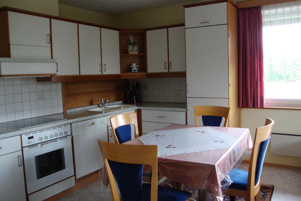 Maria Aichholzer Apartment Sankt Jakob im Rosental Bilik gambar